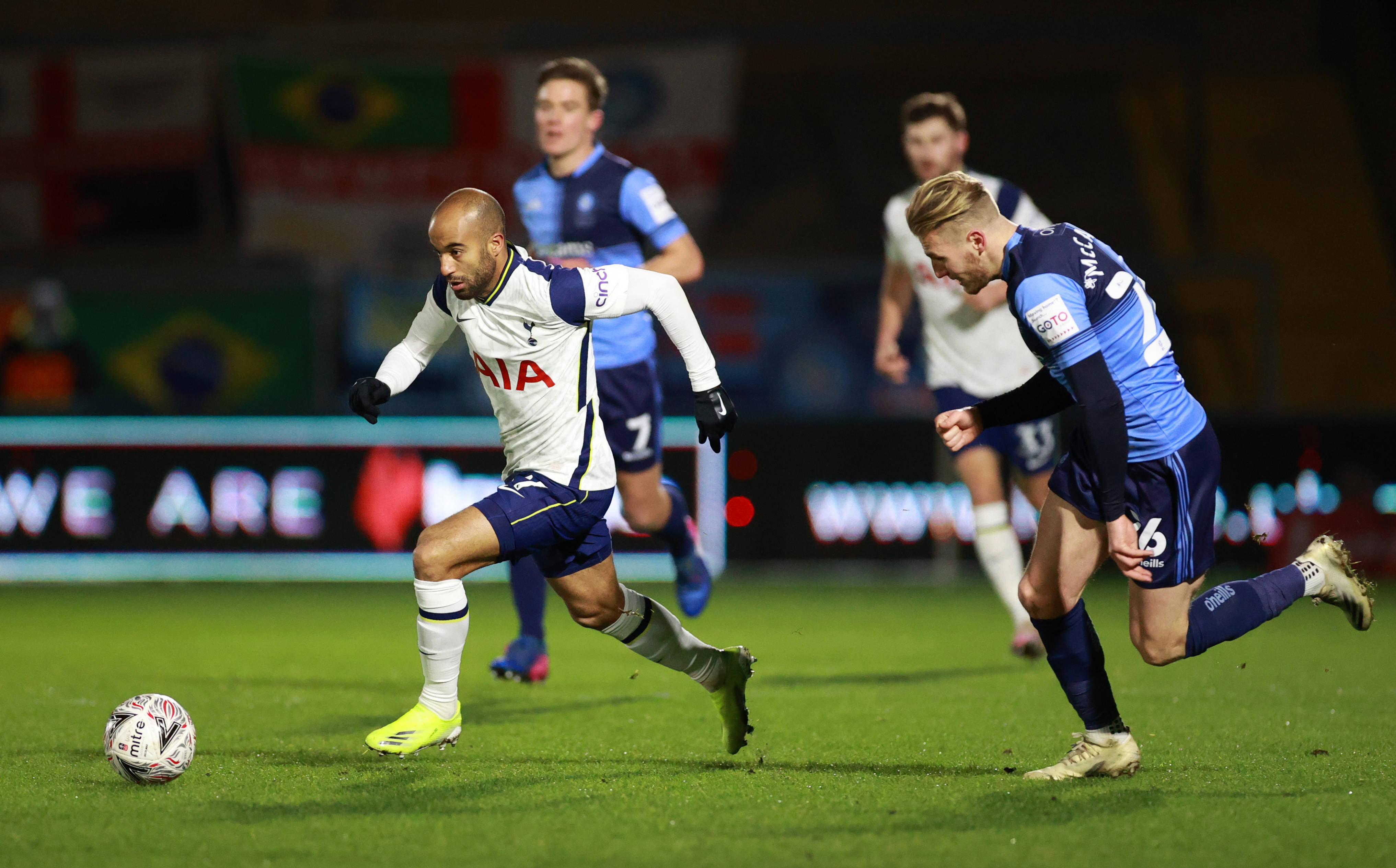 开云官网托特纳姆迎英超关键赛，集结日更衣室发声，话题不断，球探报告显示潜力的简单介绍